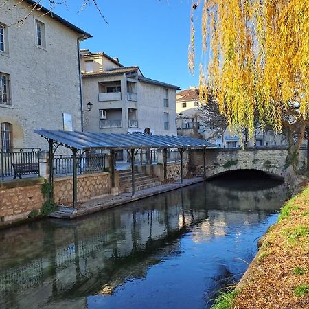 شقة Le Nid De Marius LʼIsle-sur-la-Sorgue المظهر الخارجي الصورة