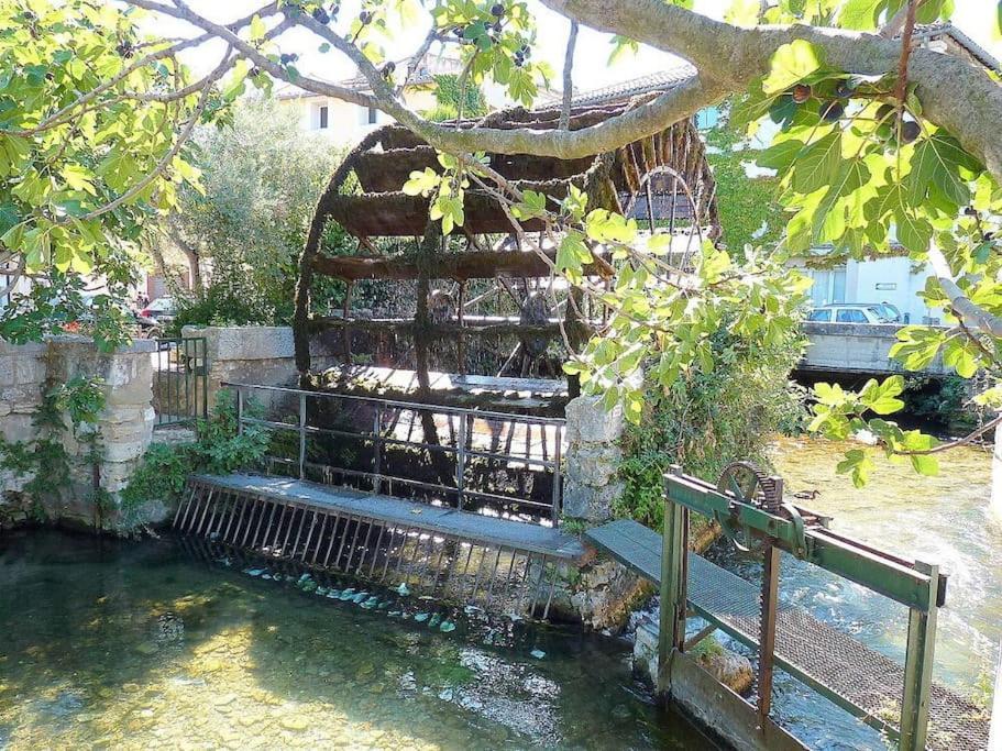 شقة Le Nid De Marius LʼIsle-sur-la-Sorgue المظهر الخارجي الصورة