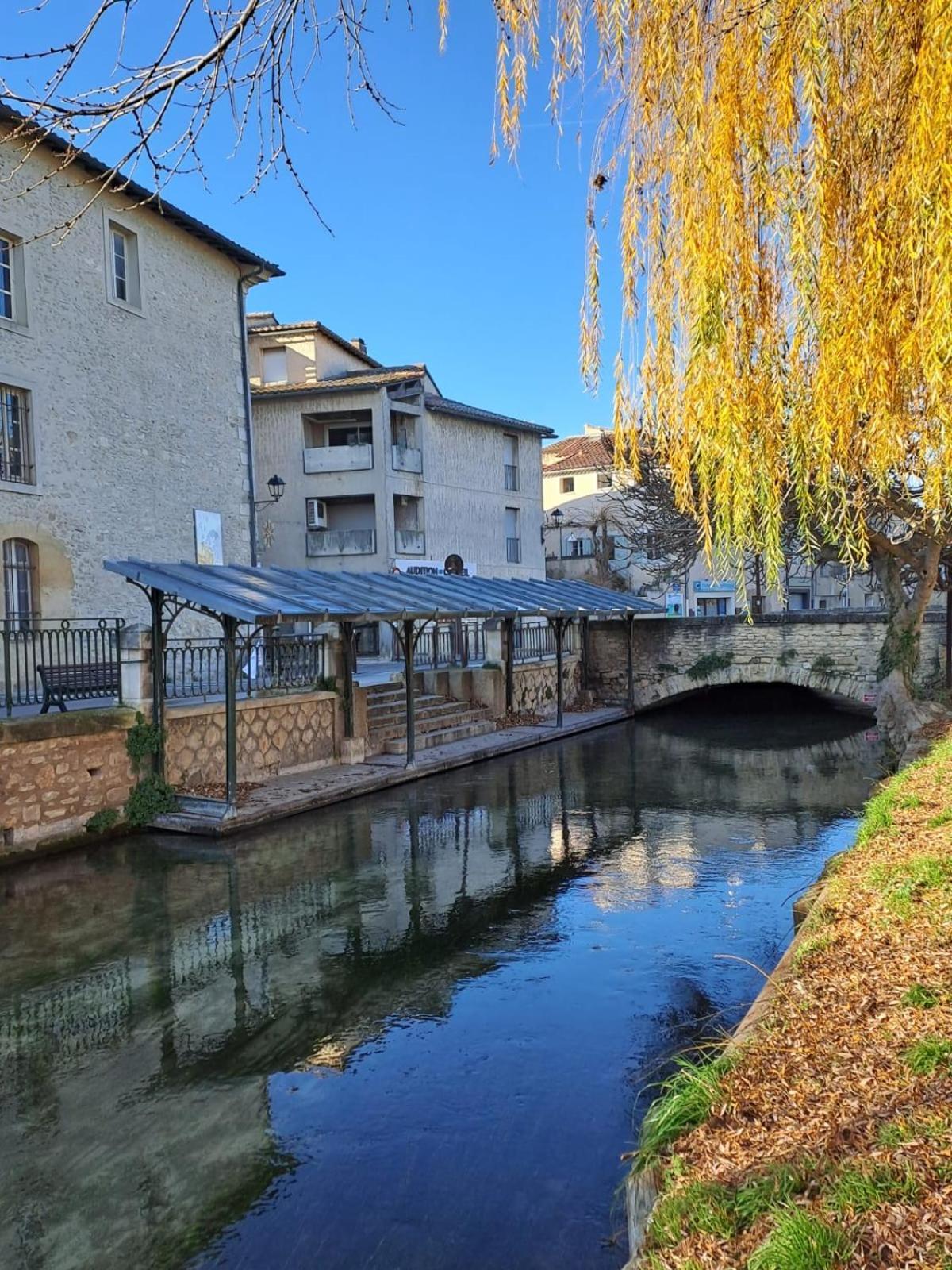 شقة Le Nid De Marius LʼIsle-sur-la-Sorgue المظهر الخارجي الصورة